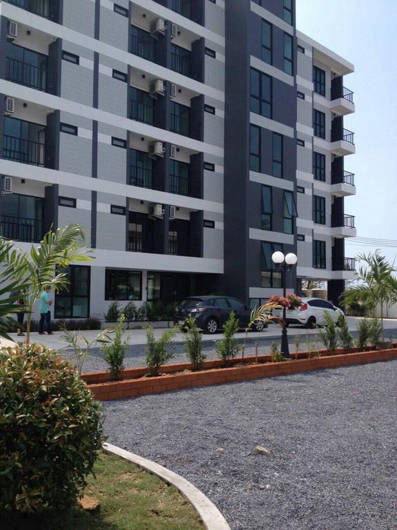 Promsook Apartment Csonburi Kültér fotó