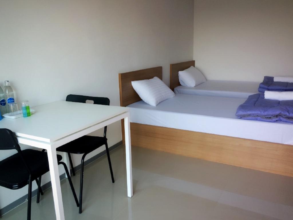 Promsook Apartment Csonburi Szoba fotó
