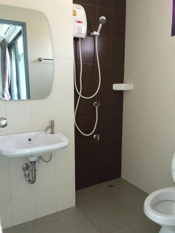 Promsook Apartment Csonburi Szoba fotó