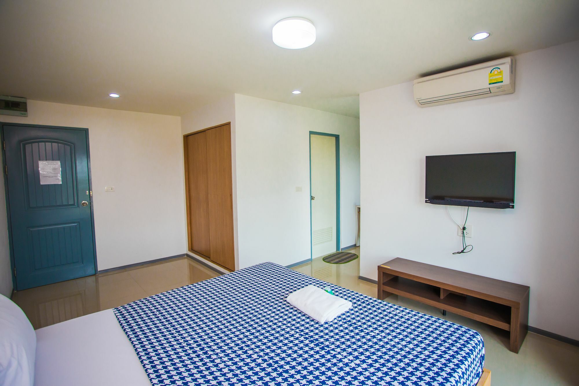 Promsook Apartment Csonburi Kültér fotó
